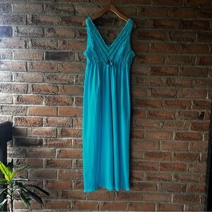 SPINNEY | Elegant Blue Lace Retro Vintage Lingerie Nightgown